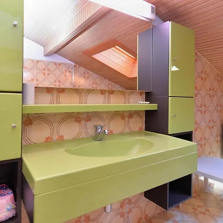 Viovica 1748 Apartment *