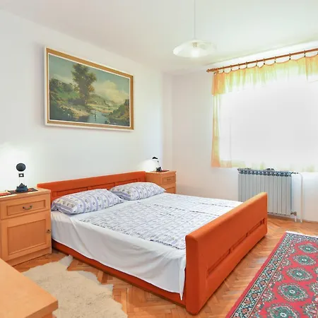 Viovica 1748 Apartment Pula